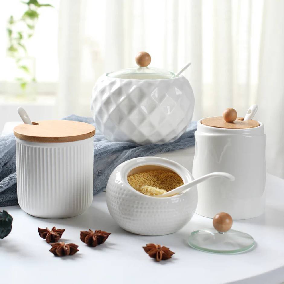 Ceramic Kitchen Seasoning Jar – Spice Storage Container with Lid