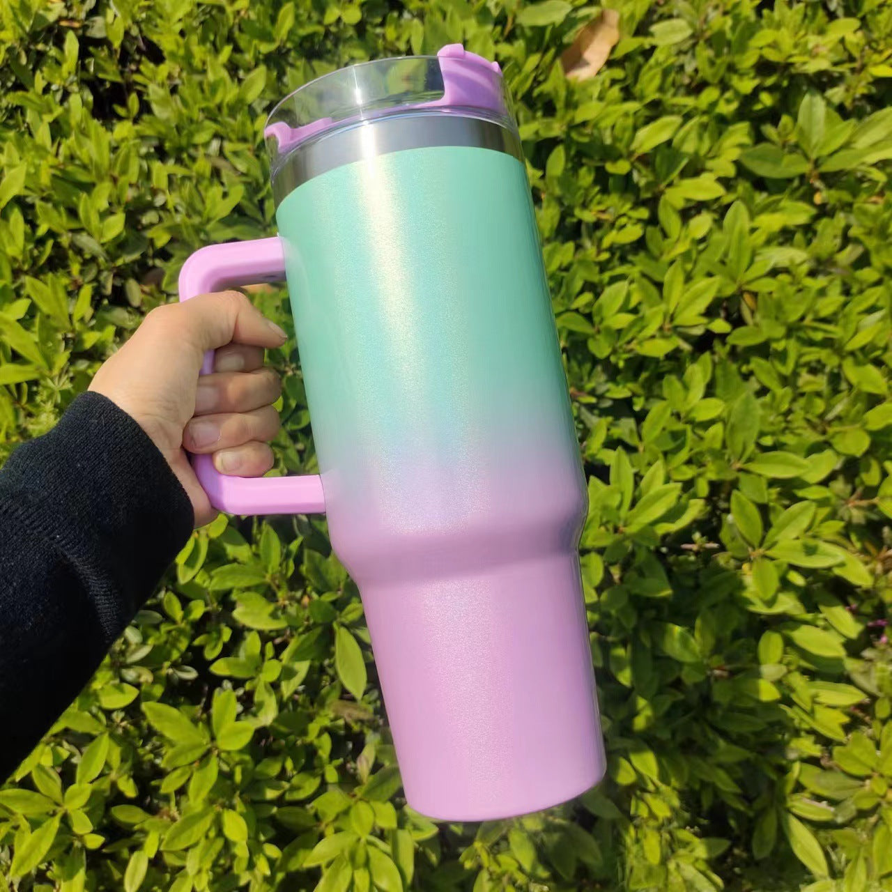 Large Capacity Stainless Steel Vacuum Insulated Tumbler – Double-Layer Thermal Cup